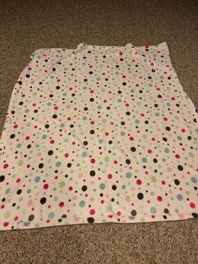 Bed Bath & Beyond Polka Dot Throw Blanket in White, Pink, Blue, Green, Black
